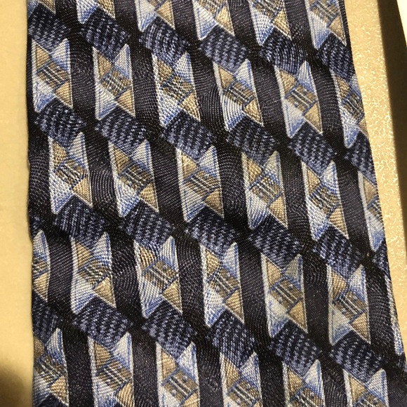 100% silk tie - Picture 2 of 6